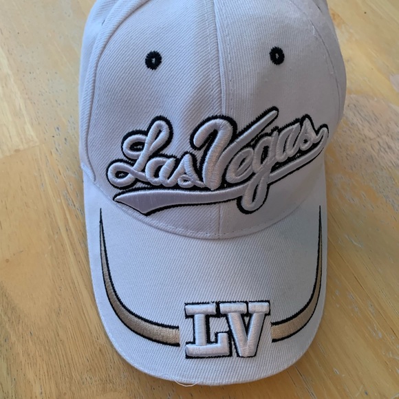 Las Vegas Velcro back hat - Picture 1 of 3